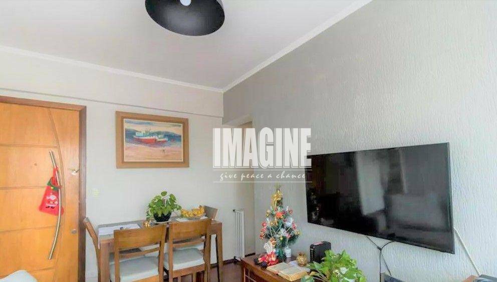 Apartamento à venda com 2 quartos, 45m² - Foto 2