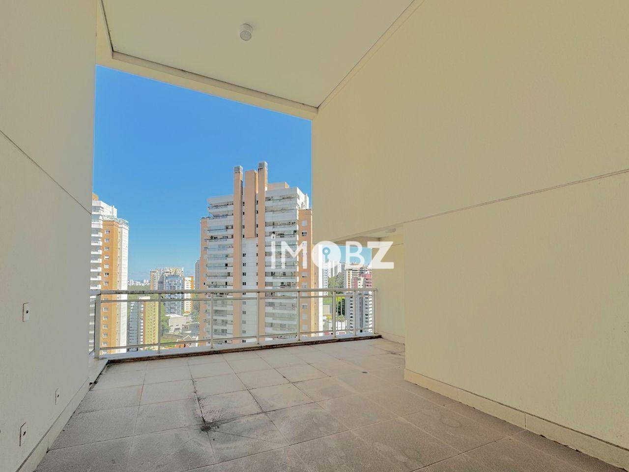 Apartamento à venda com 3 quartos, 185m² - Foto 11