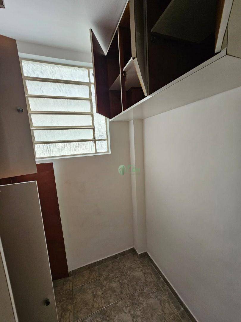 Apartamento à venda com 3 quartos, 162m² - Foto 23