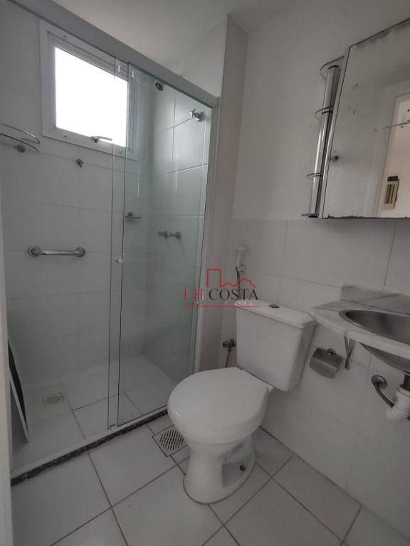 Apartamento à venda com 3 quartos, 70m² - Foto 17