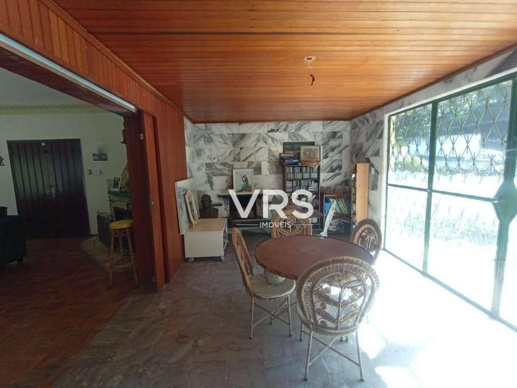 Casa à venda com 7 quartos, 581m² - Foto 16