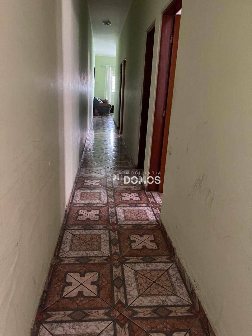 Casa à venda com 3 quartos, 300m² - Foto 16