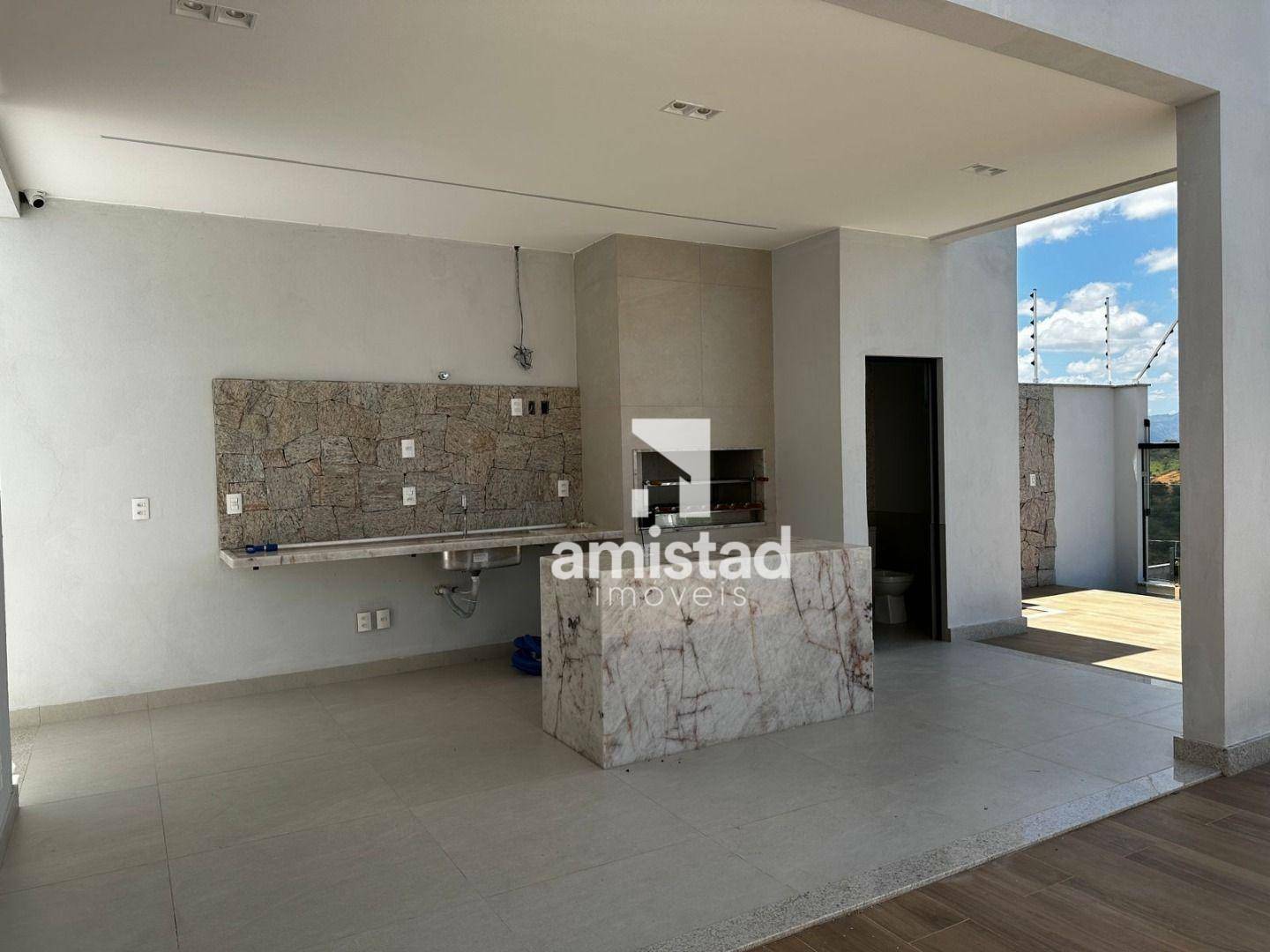 Casa à venda com 3 quartos, 218m² - Foto 5