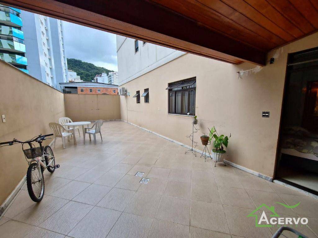 Apartamento à venda com 3 quartos, 140m² - Foto 12