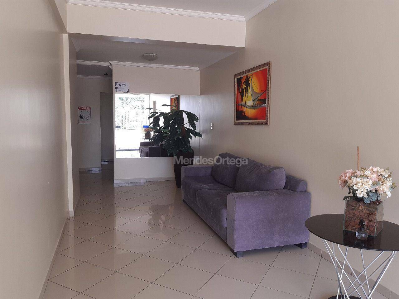 Apartamento à venda com 3 quartos, 96m² - Foto 2