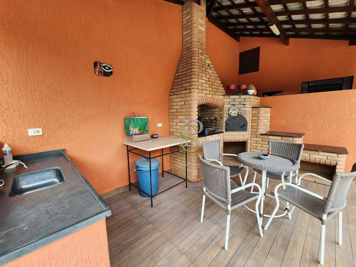 Casa à venda com 4 quartos, 250m² - Foto 31