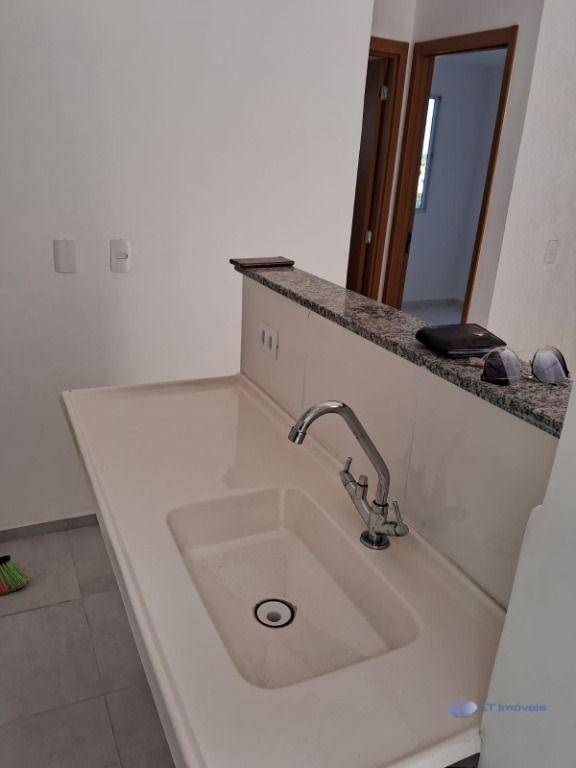Apartamento para alugar com 2 quartos, 39m² - Foto 18