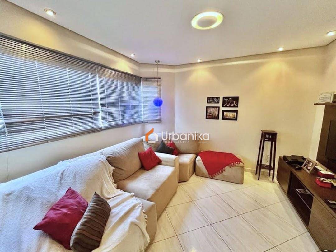 Casa, 4 quartos, 204 m² - Foto 4
