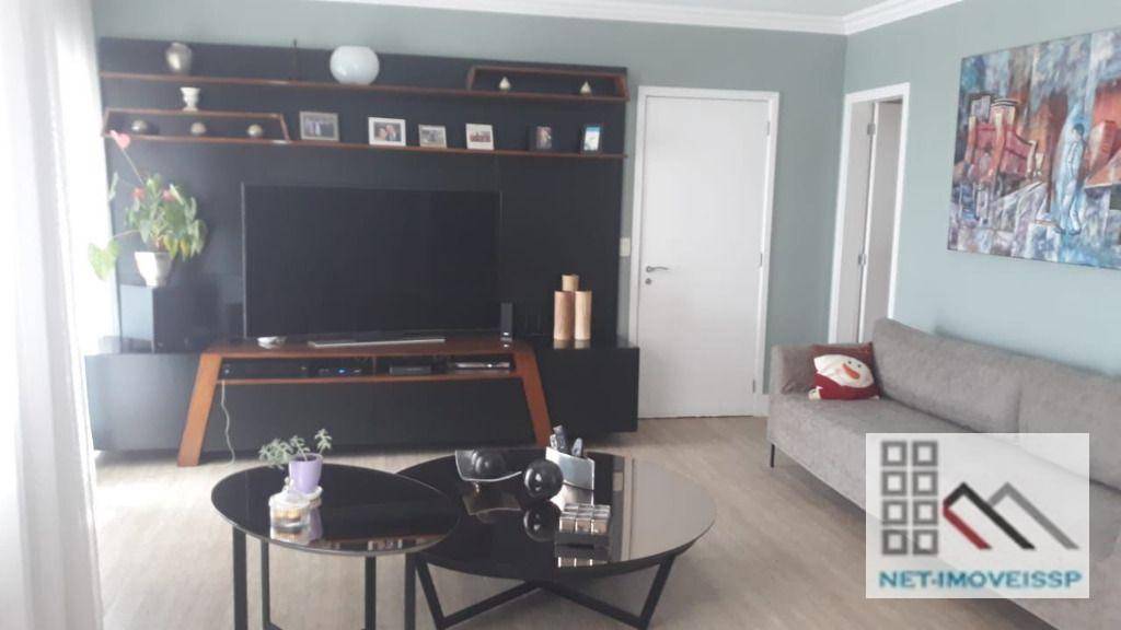 Apartamento à venda com 3 quartos, 141m² - Foto 1