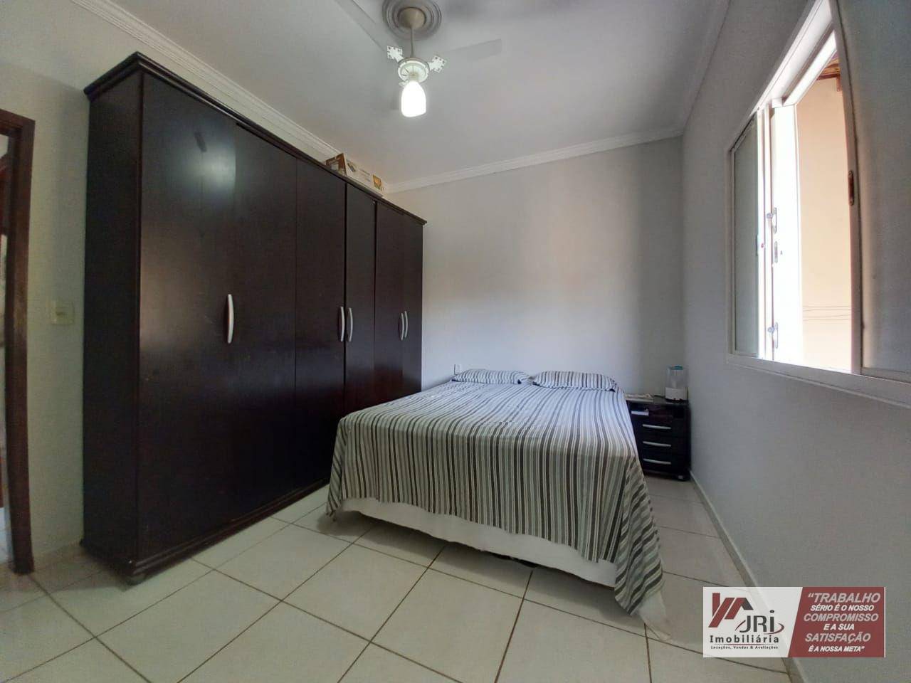 Casa à venda com 3 quartos, 250M2 - Foto 10