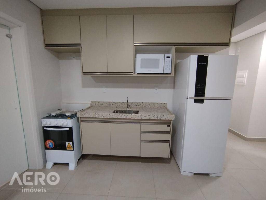 Apartamento para alugar com 1 quarto, 50m² - Foto 17