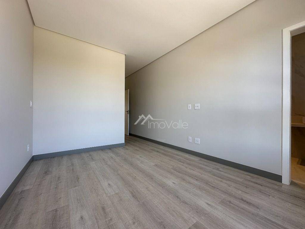 Casa de Condomínio à venda com 4 quartos, 600m² - Foto 19