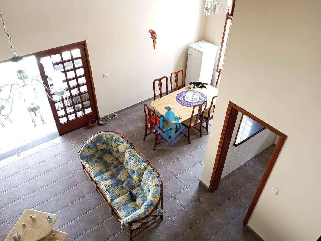 Sobrado à venda com 5 quartos, 224m² - Foto 13