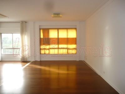 Apartamento para alugar com 3 quartos, 150m² - Foto 1