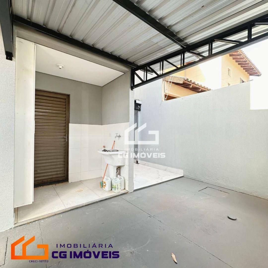 Casa à venda com 2 quartos, 100m² - Foto 9