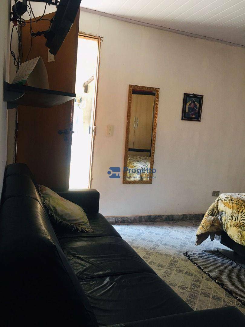 Casa à venda com 4 quartos, 200m² - Foto 9