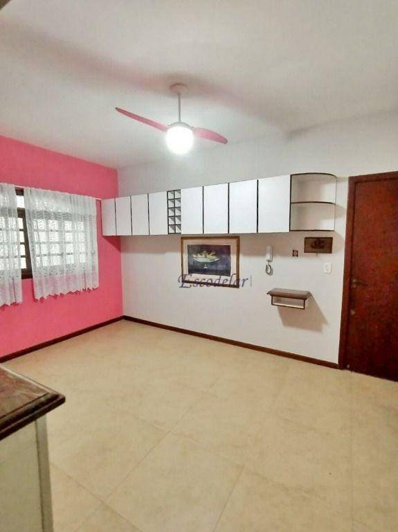 Sobrado à venda com 3 quartos, 240m² - Foto 2