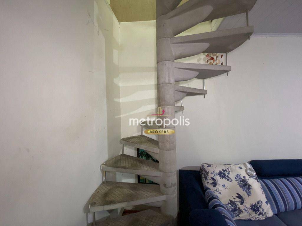 Casa à venda com 4 quartos, 200m² - Foto 3