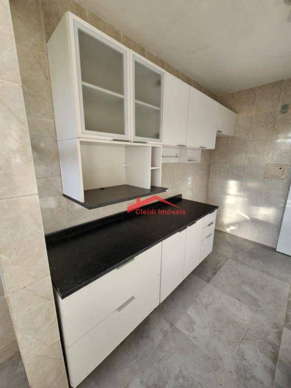 Apartamento para alugar com 2 quartos, 76m² - Foto 6