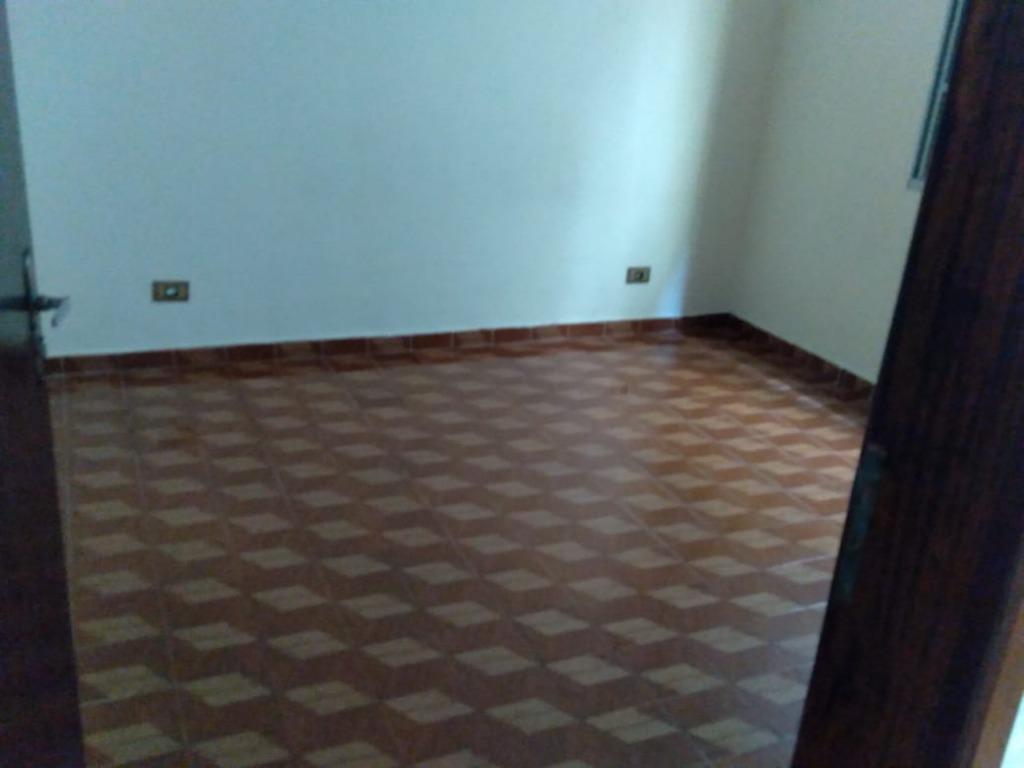 Casa para alugar com 1 quarto, 80m² - Foto 3