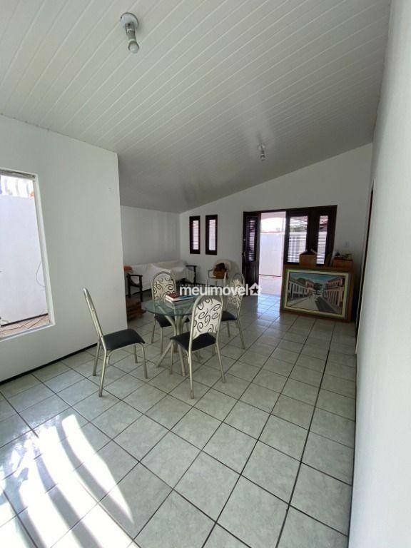 Casa à venda com 3 quartos, 170m² - Foto 6