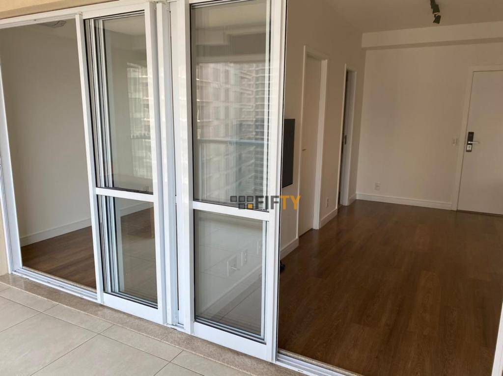 Apartamento para alugar com 1 quarto, 51m² - Foto 25