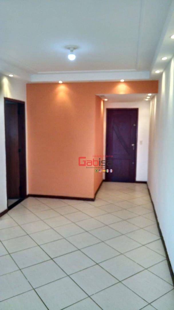 Apartamento à venda com 2 quartos, 70m² - Foto 4