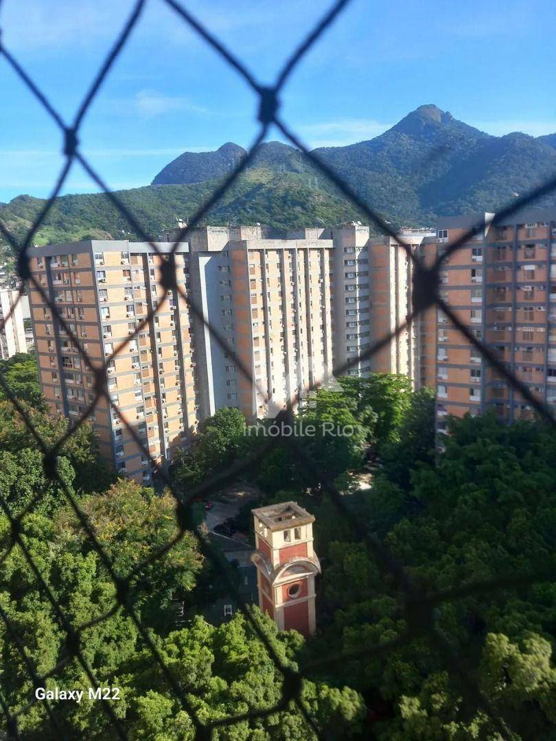 Apartamento à venda com 2 quartos, 70m² - Foto 20