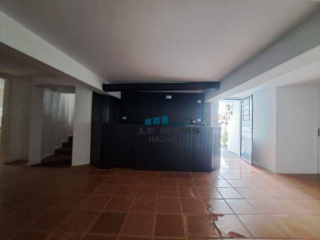 Casa à venda e aluguel com 3 quartos, 267m² - Foto 17