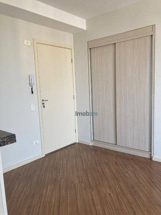 Apartamento para alugar com 3 quartos, 72m² - Foto 3