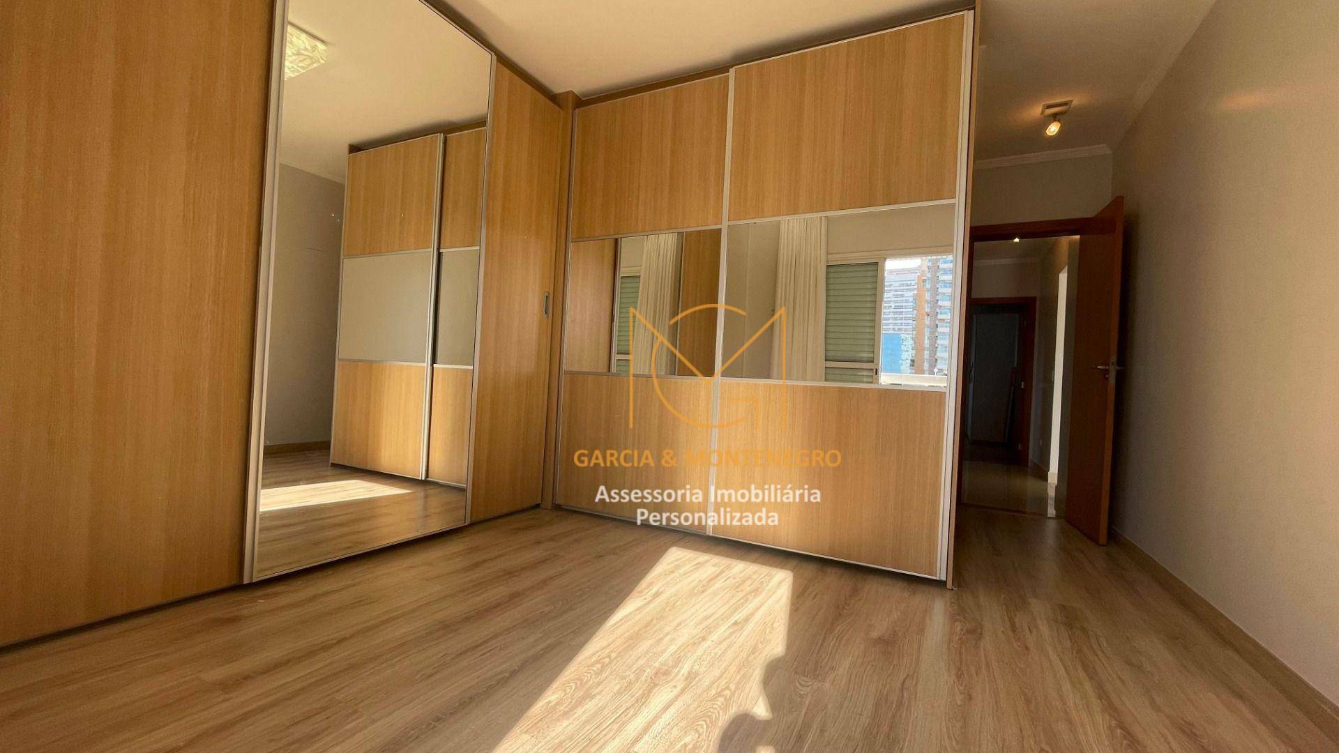 Apartamento para alugar com 3 quartos, 130m² - Foto 7