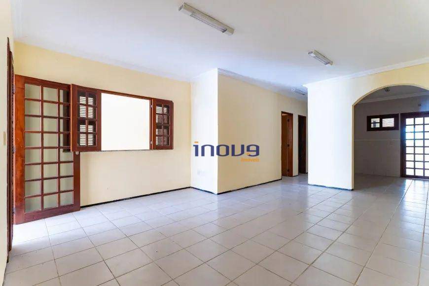 Casa à venda com 3 quartos, 129m² - Foto 4