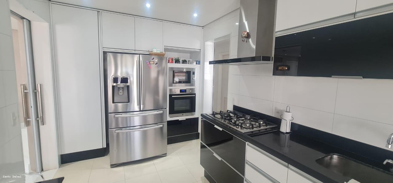 Apartamento à venda com 3 quartos, 198m² - Foto 11