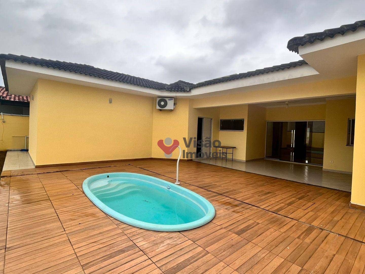 Casa à venda com 3 quartos, 220m² - Foto 10