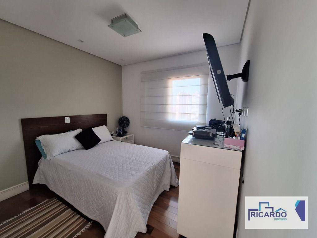 Apartamento à venda com 4 quartos, 180m² - Foto 17