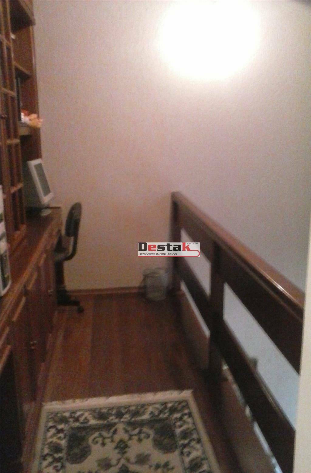 Sobrado à venda com 3 quartos, 200m² - Foto 73