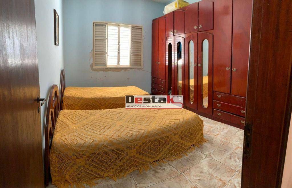 Casa à venda com 2 quartos, 150m² - Foto 6