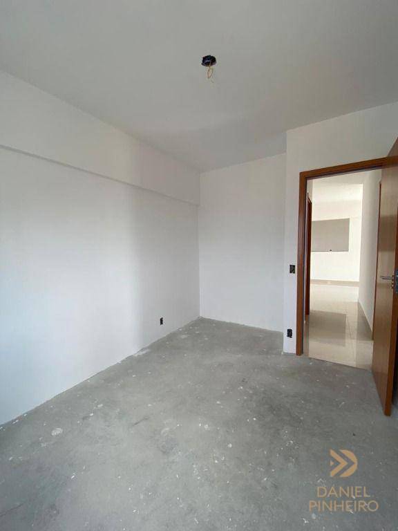 Apartamento à venda com 2 quartos, 75m² - Foto 13