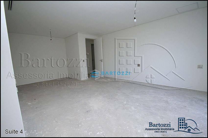 Sobrado à venda com 6 quartos, 950m² - Foto 54