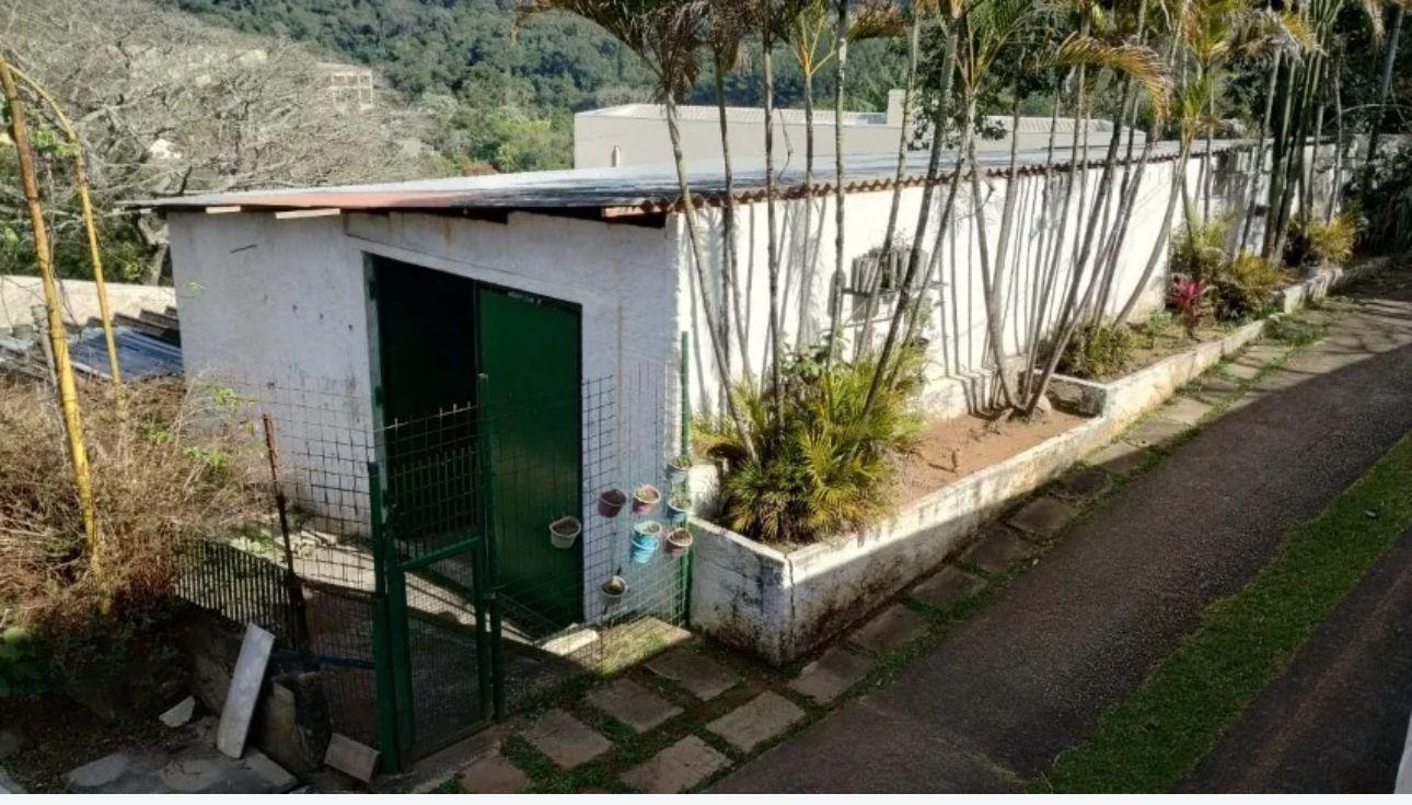 Chácara à venda com 2 quartos, 3400m² - Foto 2
