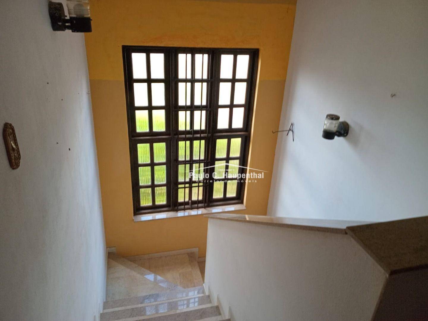 Casa à venda com 4 quartos, 350m² - Foto 30