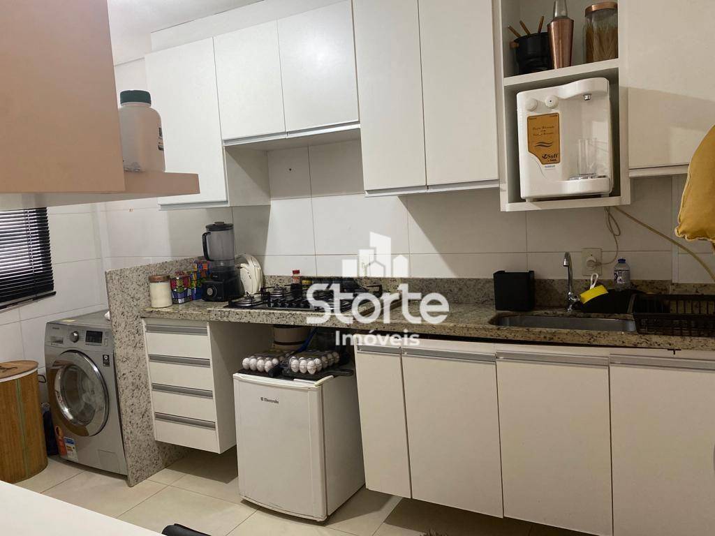 Apartamento à venda com 3 quartos, 76m² - Foto 4