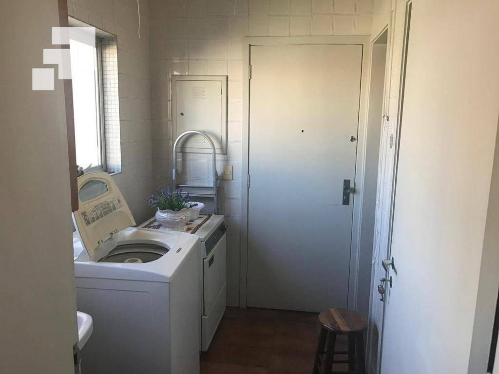 Apartamento à venda com 3 quartos, 123m² - Foto 7