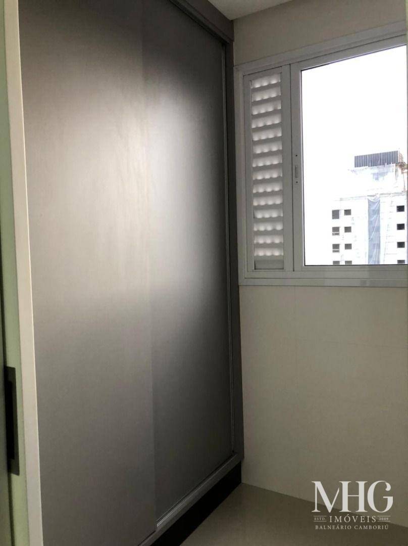 Apartamento à venda com 4 quartos, 237m² - Foto 18