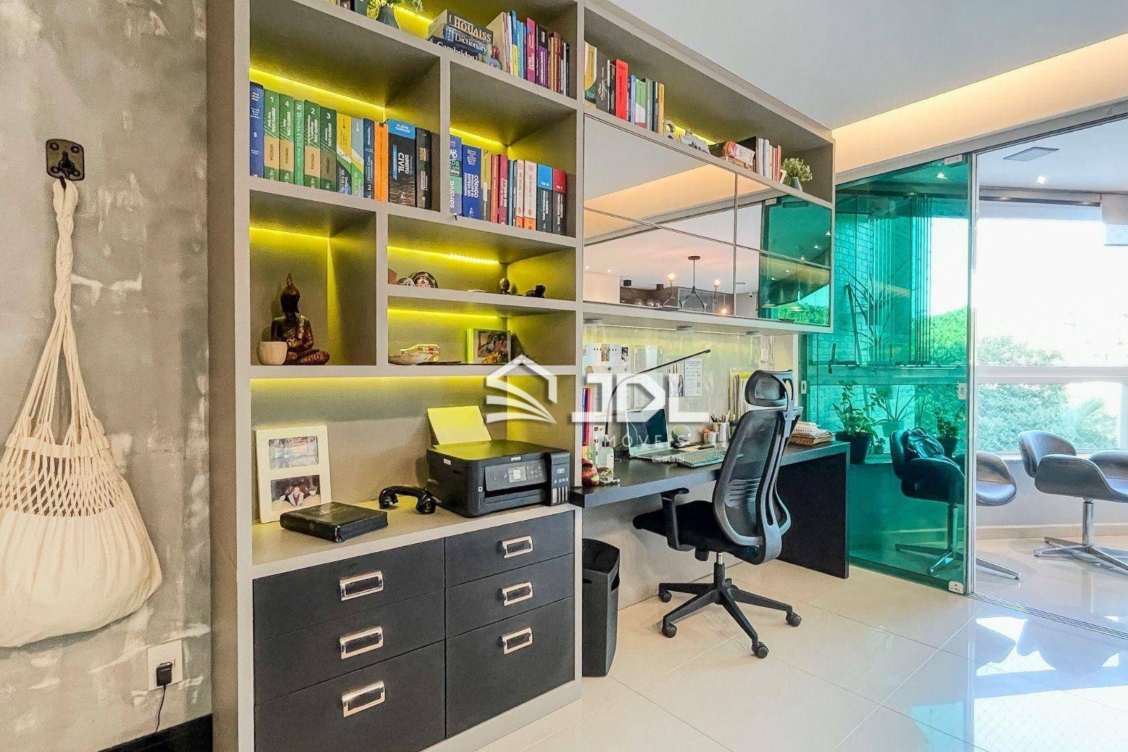 Apartamento à venda com 3 quartos, 149m² - Foto 6