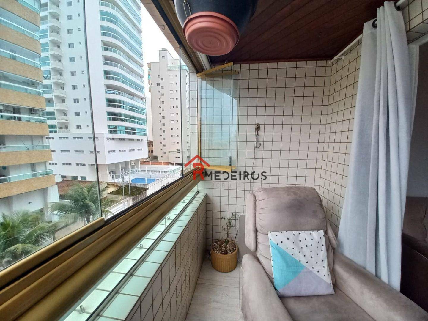 Apartamento à venda com 2 quartos, 71m² - Foto 3