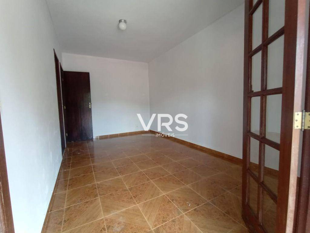 Casa à venda com 2 quartos, 200m² - Foto 17