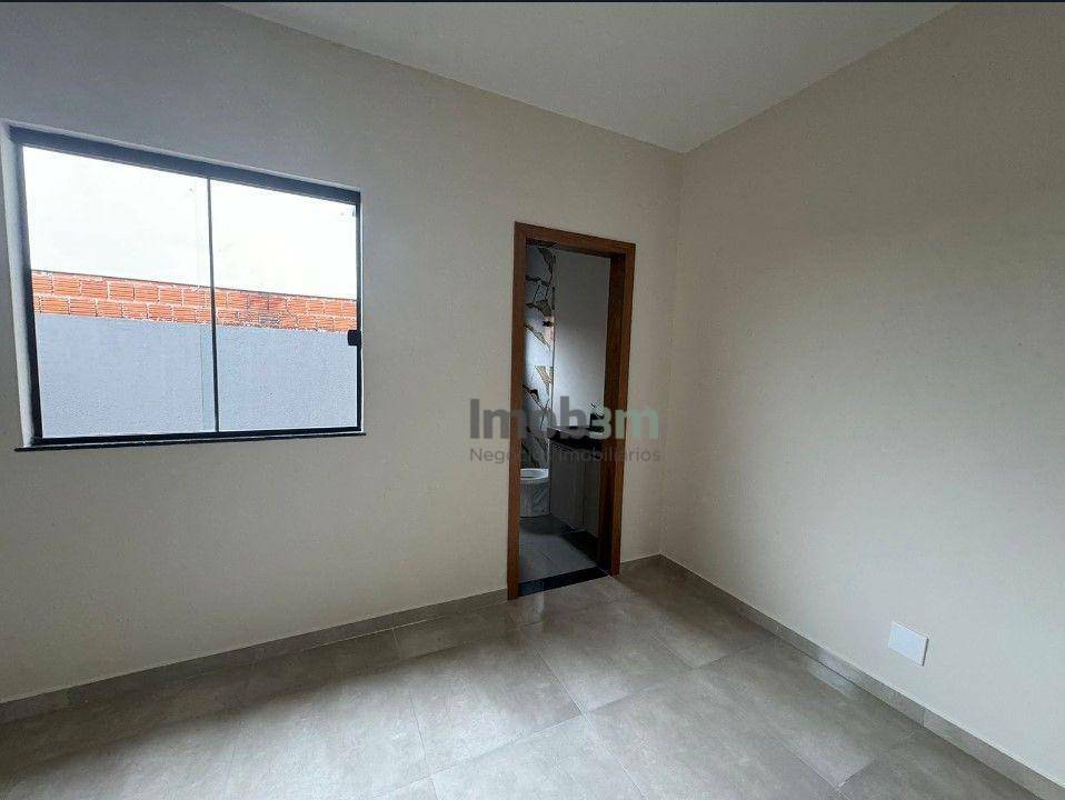 Casa à venda com 3 quartos, 70m² - Foto 31