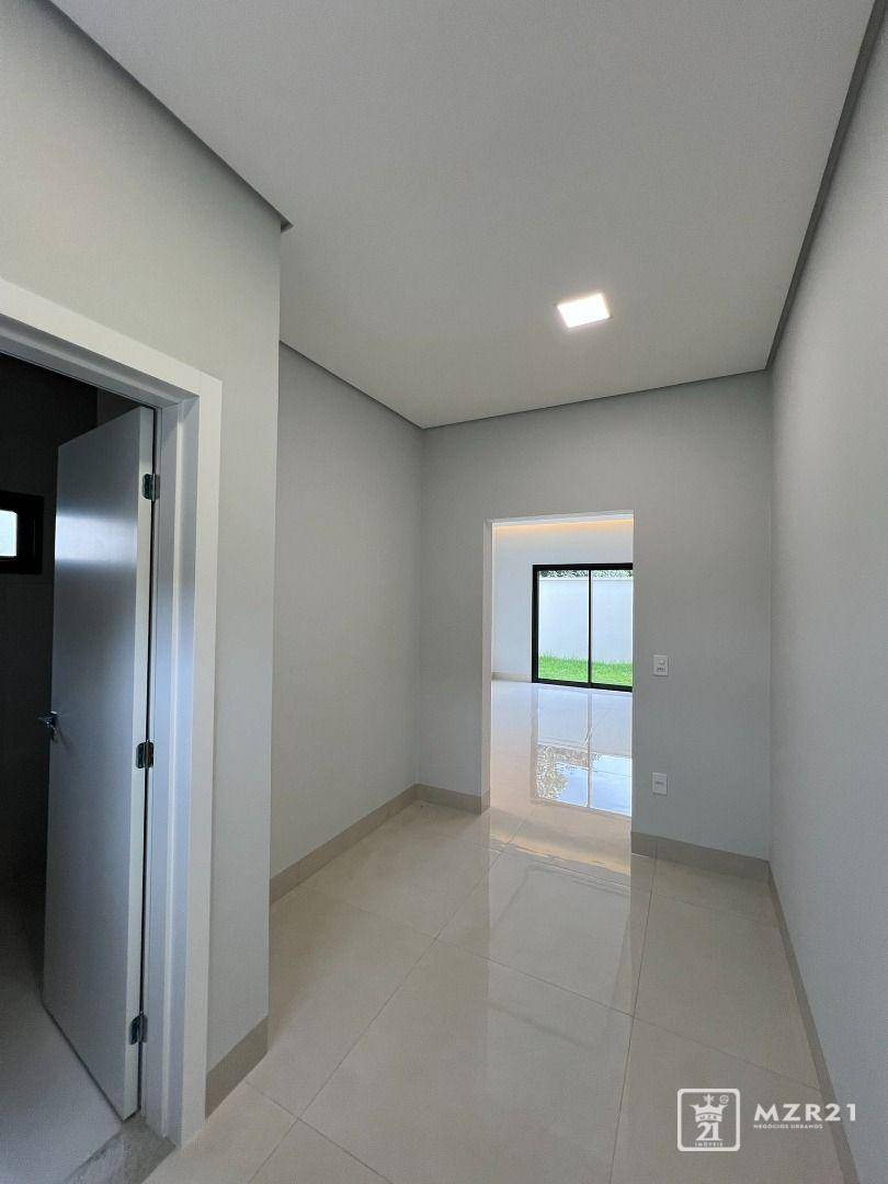 Casa de Condomínio à venda com 4 quartos, 240m² - Foto 14