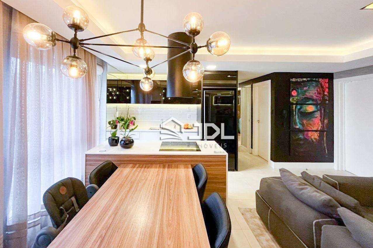 Apartamento à venda com 3 quartos, 90m² - Foto 1